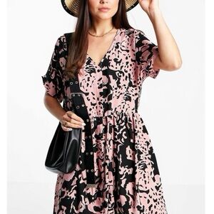 New ASOS Urban Threads Oversized Button Front Dress Women’s Sz 10 Pink Abstract